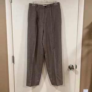 Ann Taylor- Size 10 Houndstooth Dress Pants